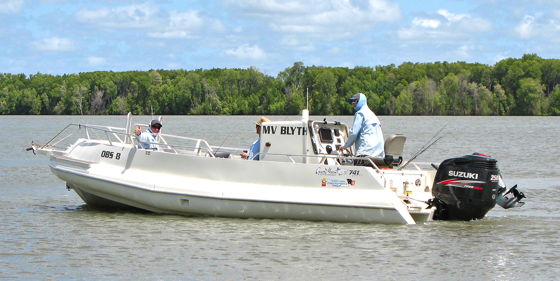 Outback Spirit Tours chooses Lowrance® for Arnhem Land Barramundi Lodge Fleet